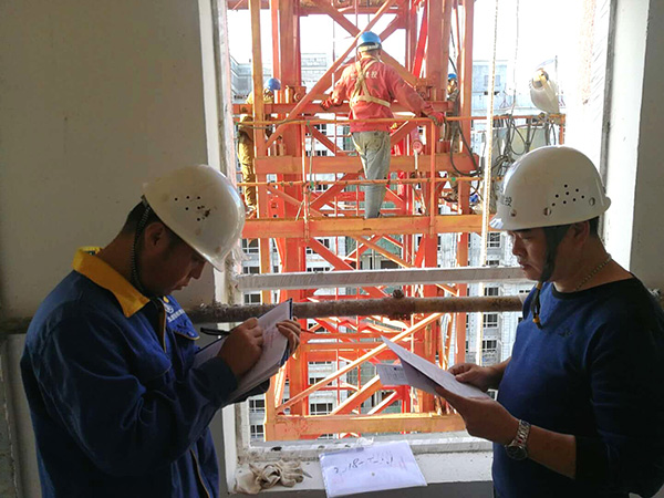 蘭州格賽克公司開展設備安全大檢查