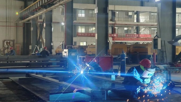 奮戰五一不停歇 沖刺攻堅保進度