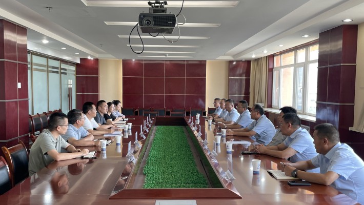 裝備公司與甘肅新型電力系統技術服務有限公司開展業務洽談